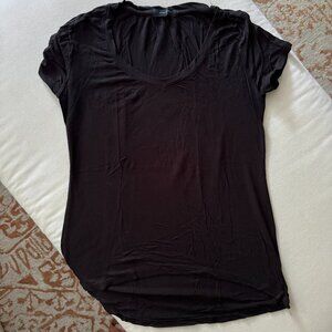 EUC Atmosphere Black V-Neck High Lo Short Sleeve Tee Sz M